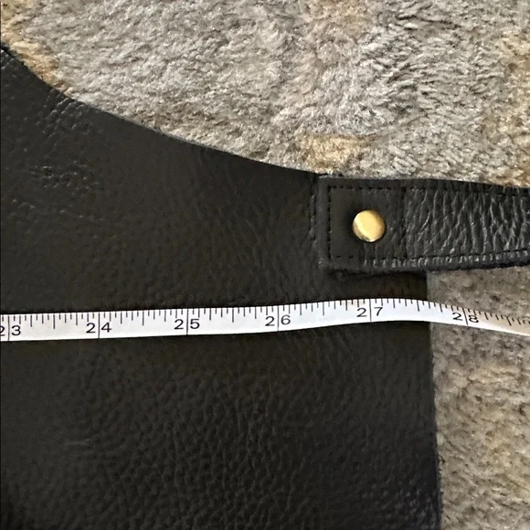 Black leather apron - Picture 8 of 9